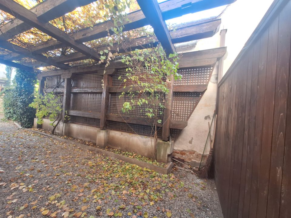 285sq.m Commercial Space for sale, Turnisor area