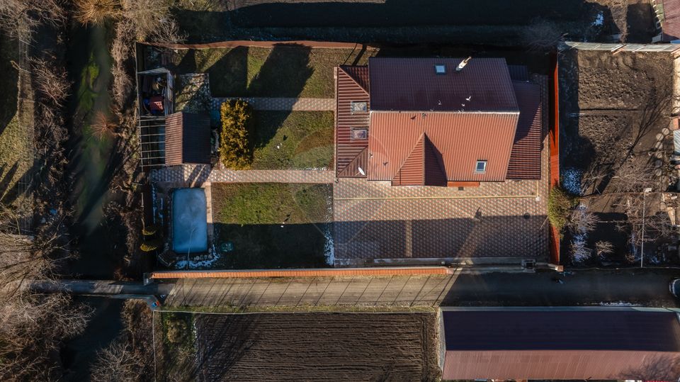 4 room House / Villa for sale