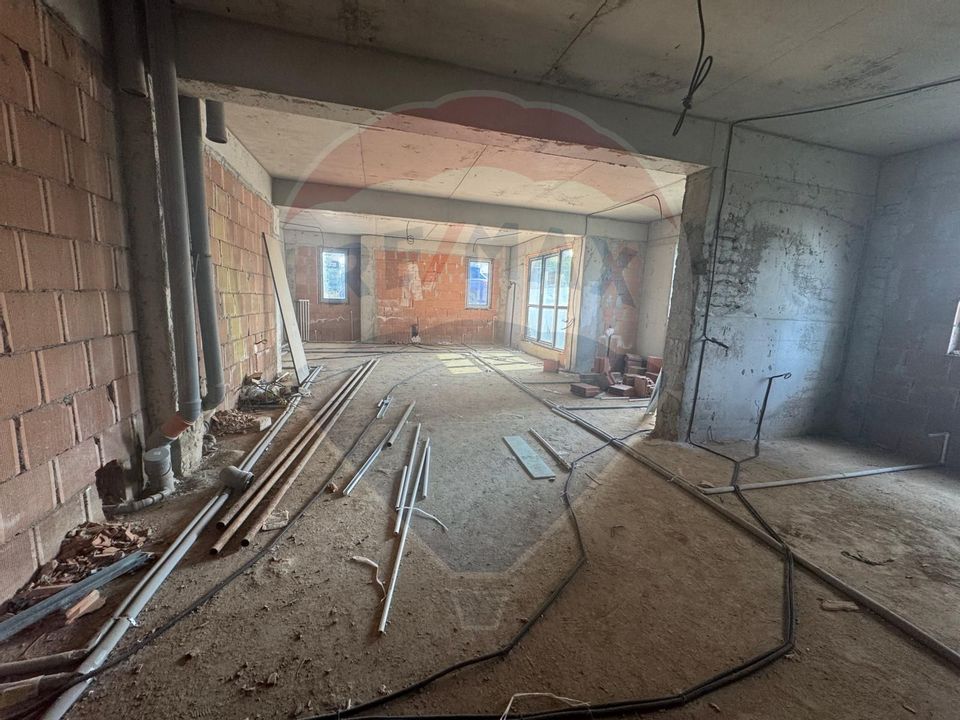 Versatile commercial space rental – Militari Residence