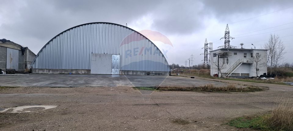 2,690sq.m Industrial Space for sale, Periferie area