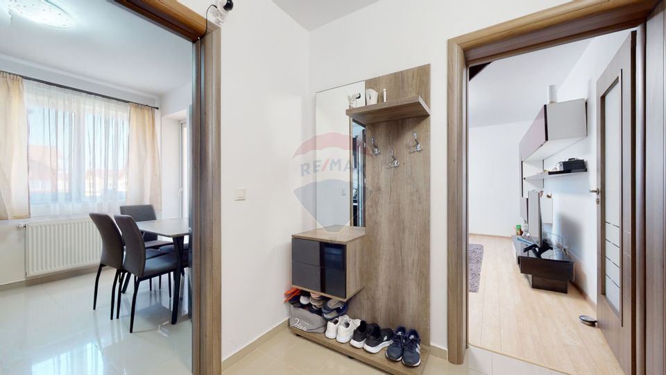 Apartament 3 camere, cu scara interioara-COMISION 0%