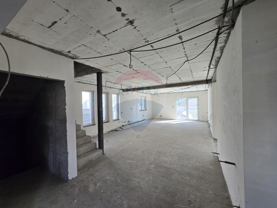 4 room House / Villa for sale