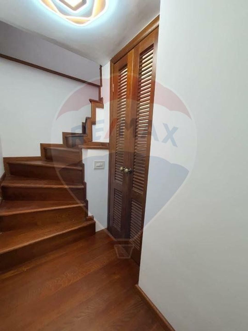 5 room Apartment for rent, Cotroceni area