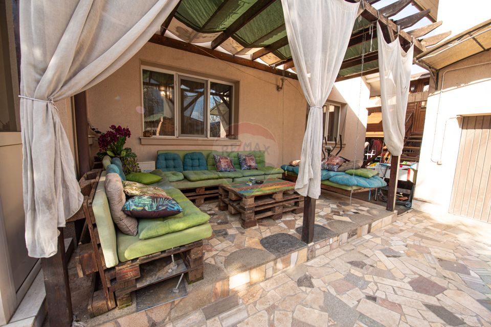 Detached house S+GF+1+M courtyard of 460sqm Ghencea sector 6