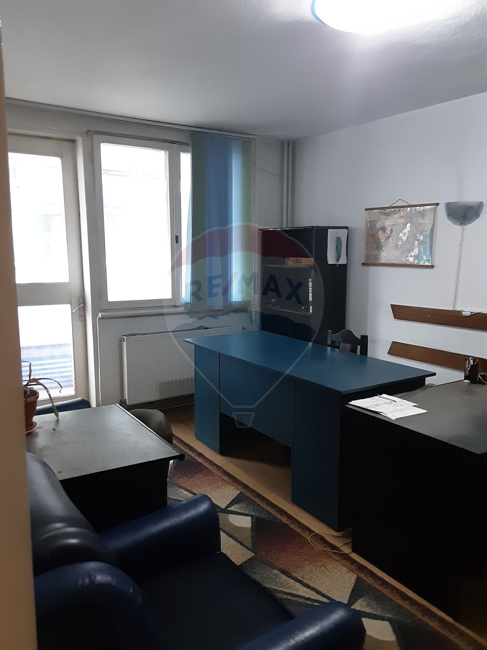 Apartament cu 2 camere de închiriat în zona Central