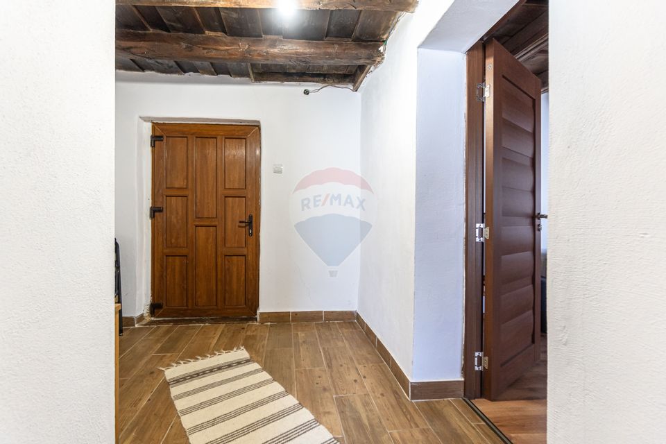 Casă / Vilă cu 7 camere de vânzare