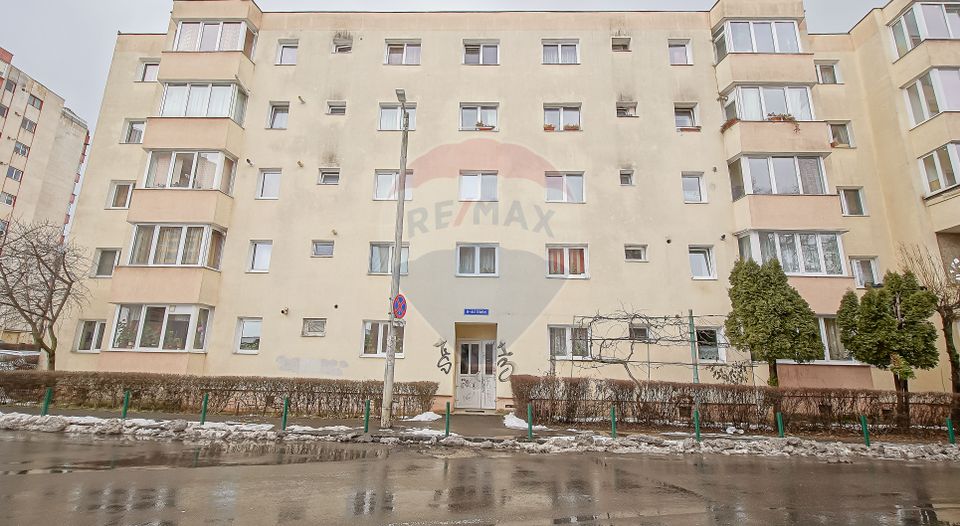 3 room Apartment for sale, Grivitei area