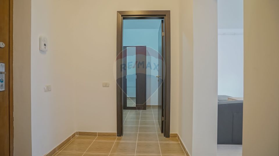 Apartament nou de inchiriat, mobilat si utiliat