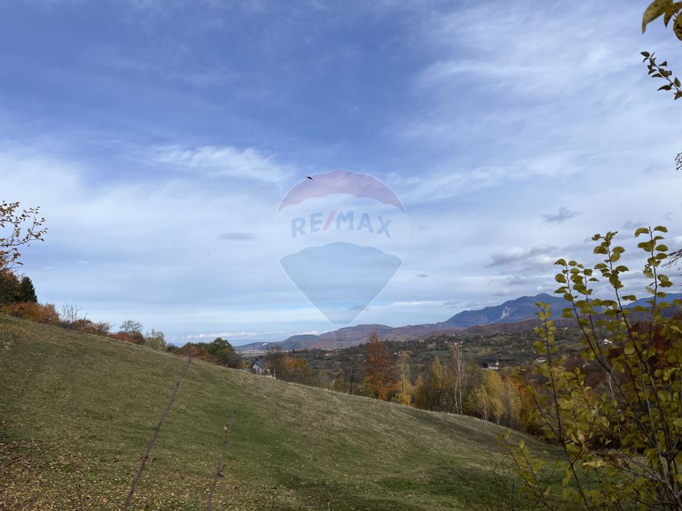 Teren de Vis în Bran – 1000mp Plat, Liniște Absolută și Aer Curat