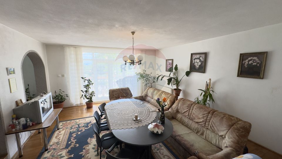 6 room House / Villa for sale, Sasar area