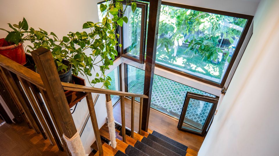 4 room House / Villa for sale