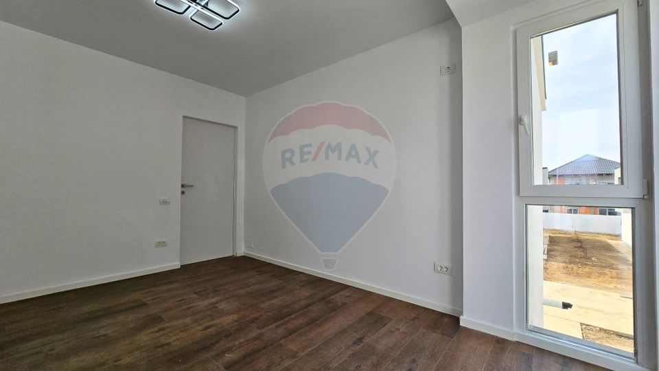 DE INCHIRIAT Casă nouă Tunari | 4 camere | curte proprie | 2 parcări |