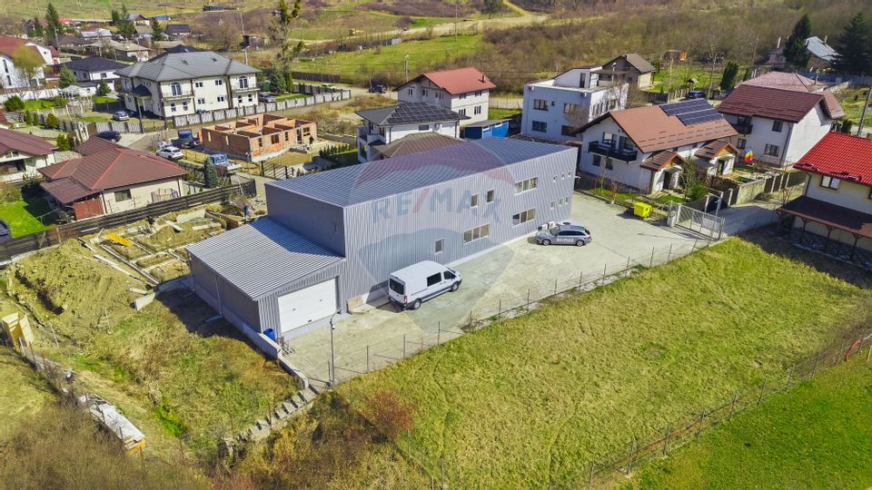 Hală Multifuncțională de Vânzare 600mp și Teren 924mp în Bucium - Iași