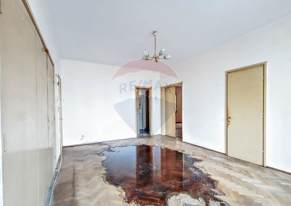 Vanzare Apartament 3 Camere, 2 Balcoane+2 Boxe, Universitate-P. Romana