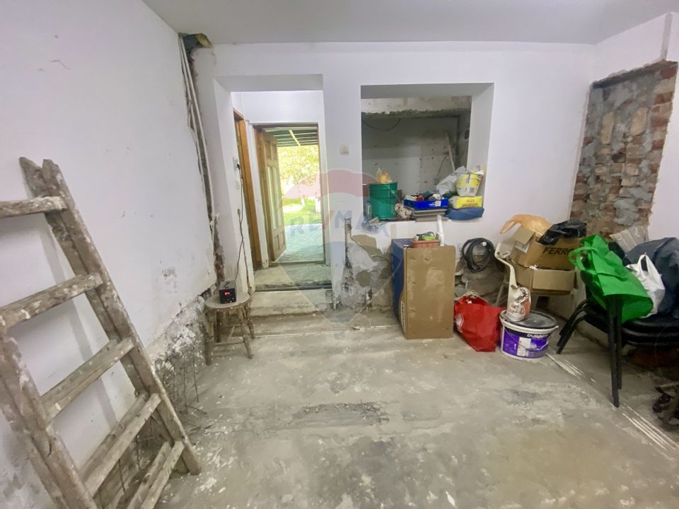 Vilă cu farmec istoric în Bușteni, pensiune sau locuință de vacanță!