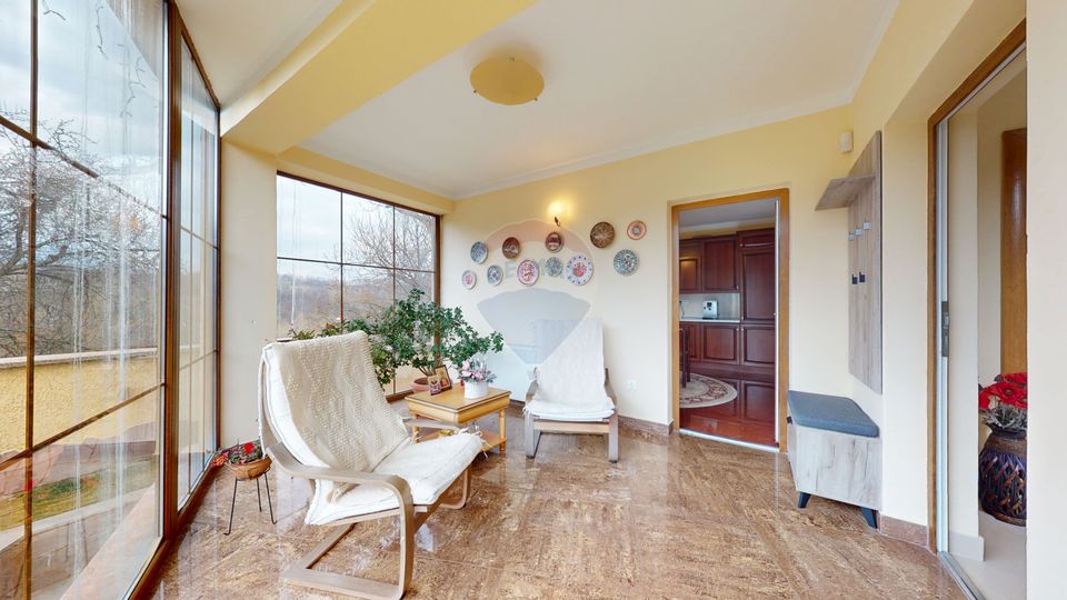 Casă de vânzare Bran Sohodol teren  intravilan 10.331 mp două locuințe