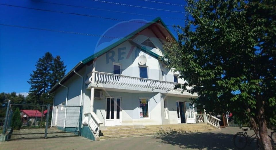 Casă / Vilă de vânzare sau spatiu comercial in Hurjuieni