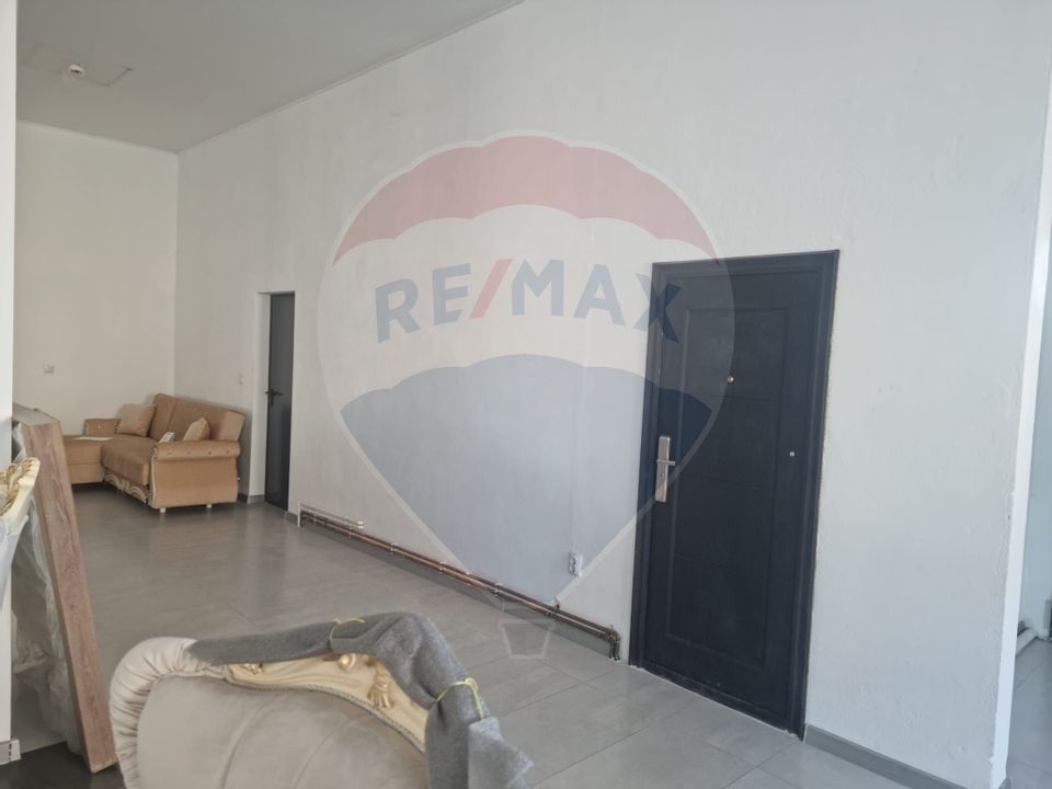 400sq.m Commercial Space for rent, 1 Mai area