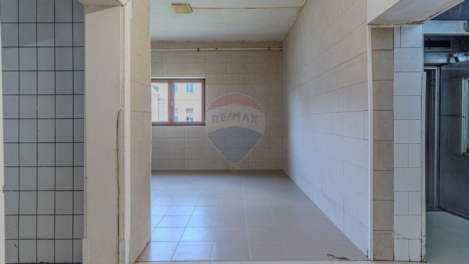 Spațiu comercial de 308mp de închiriat