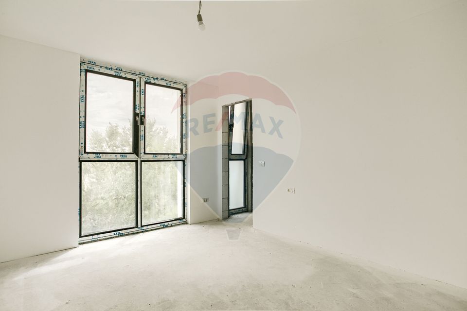 3 room Apartment for sale, Subcetate area