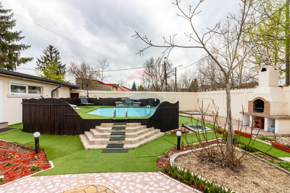 Casa de vanzare cu teren generos 504mp si piscina - Bucuresti