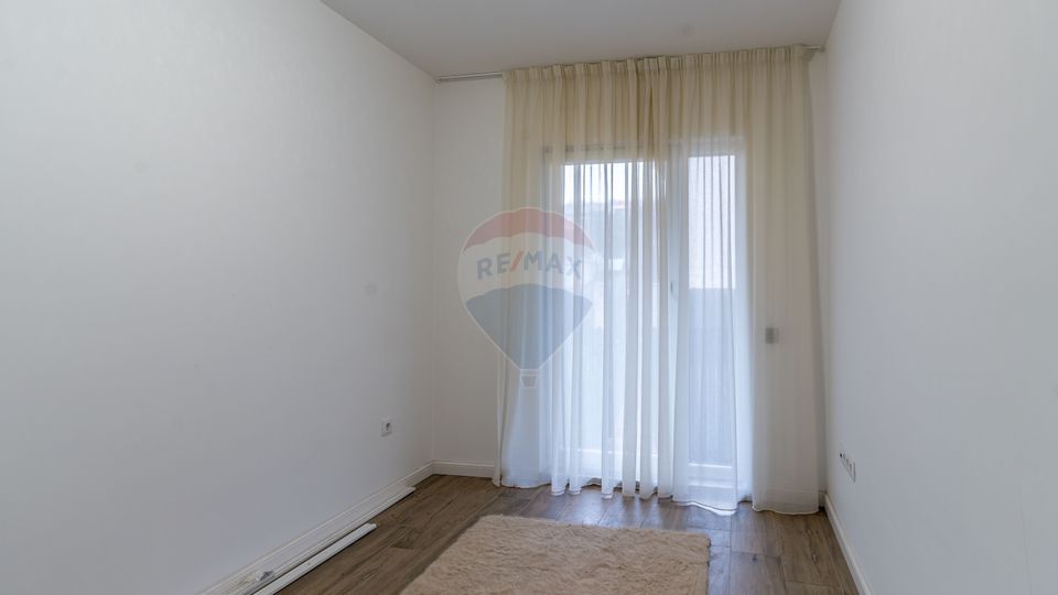 Apartament cu gradina,3 camere modern, garaj, boxa, Comision 0%