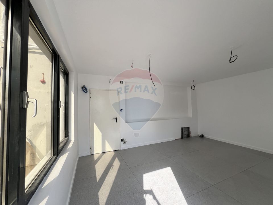 Spațiu comercial modern de închiriat / 2 locuri de parcare