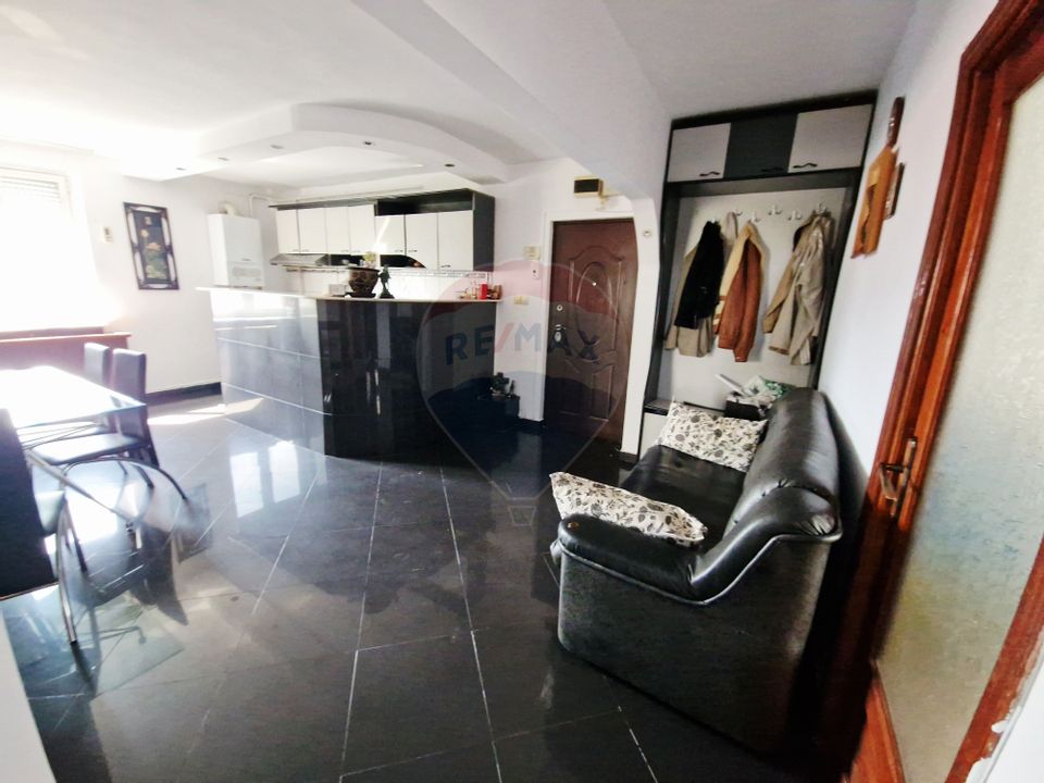 3 room Apartment for sale, Calea Romanului area