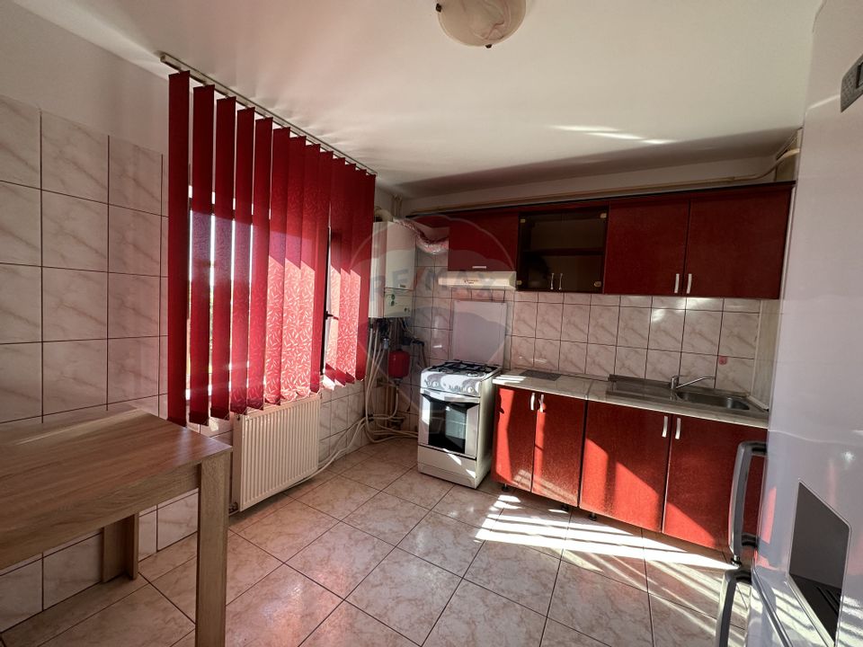 4 room Apartment for sale, Sud-Est area