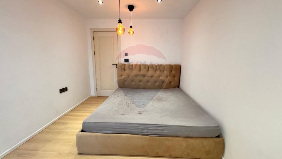 Apartament cu 4 camere, de vânzare, Tomis Nord, Rovere