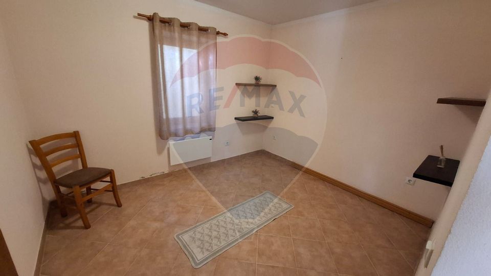 5 room House / Villa for sale