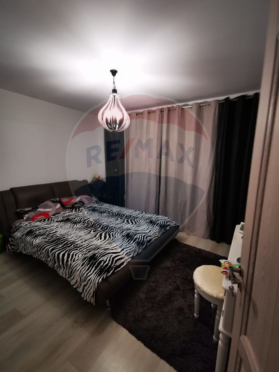 5 room House / Villa for sale, Romanesti area