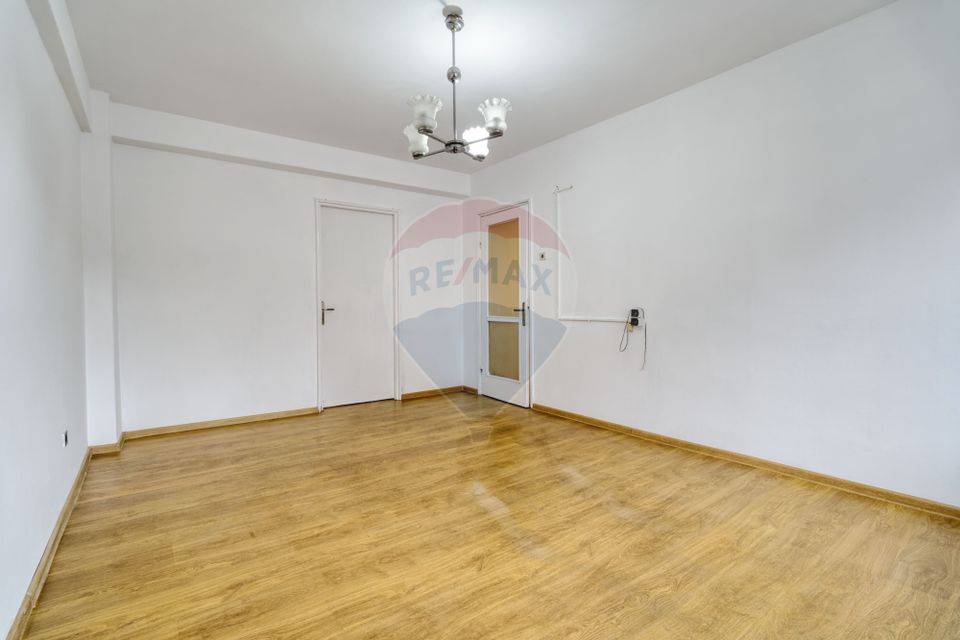 REZERVAT ! Apartament cu 2 camere de vânzare în zona 15 Noiembrie