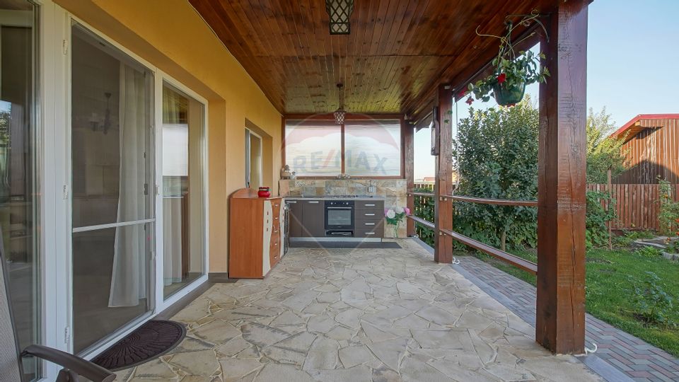 Casă parter pe teren 750 mp în Sânpetru – Comision 0%