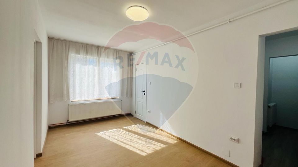 Apartament cu 2 camere de închiriat