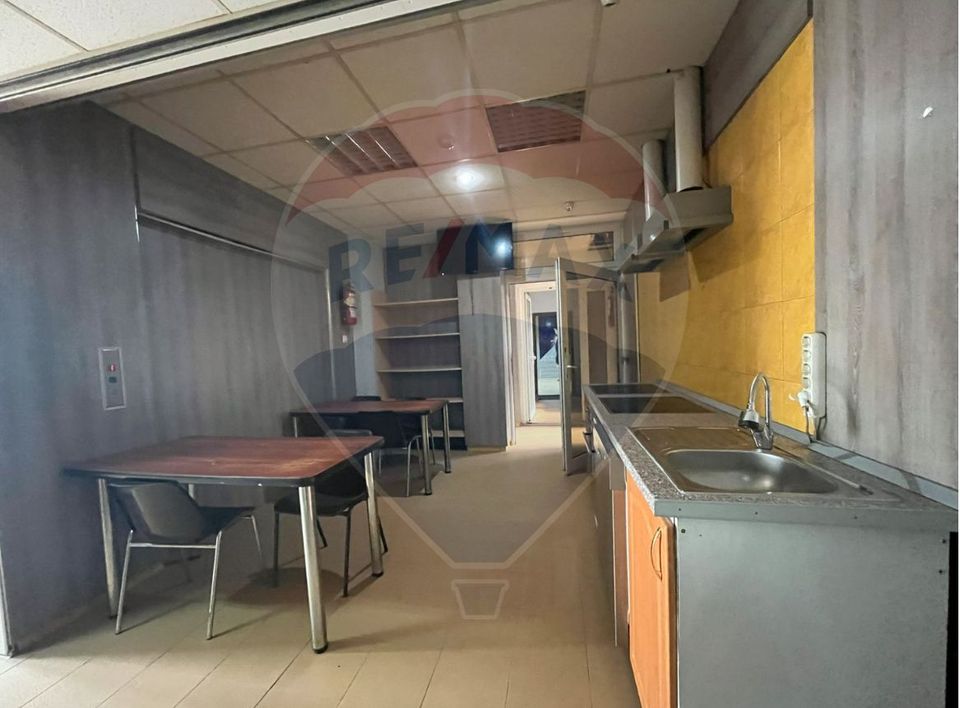 4 room Apartment for rent, Orasul de Jos area