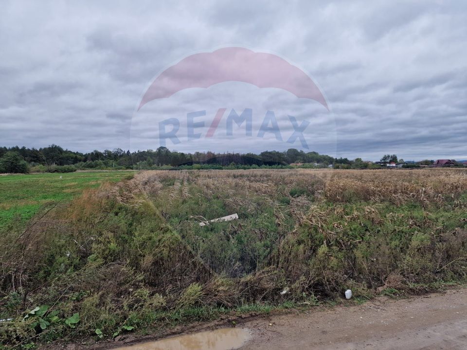 Land 3,555sqm Hemeius / Strada Gradinarilor