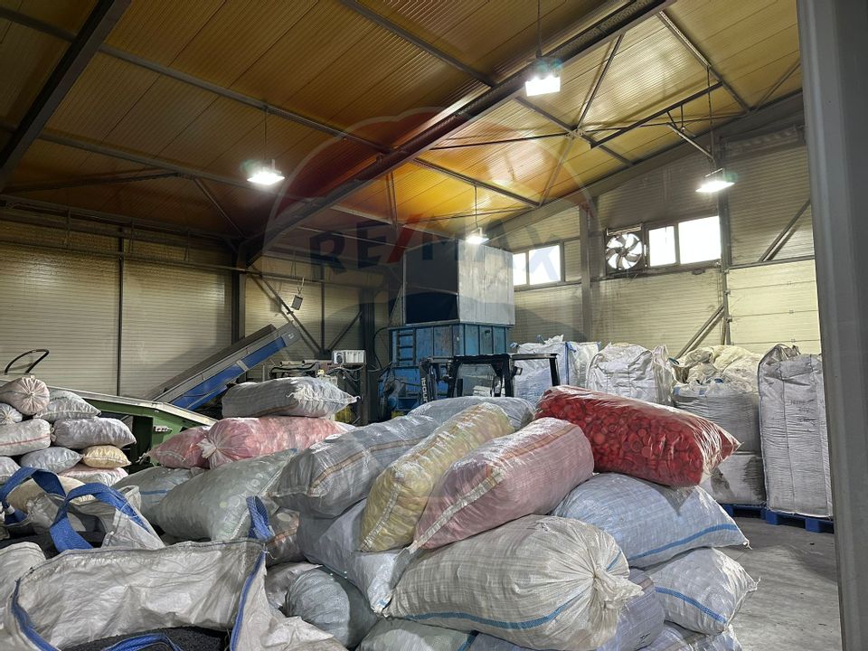 Spațiu industrial/Fabrica de reciclare de 2,000 mp de vânzare