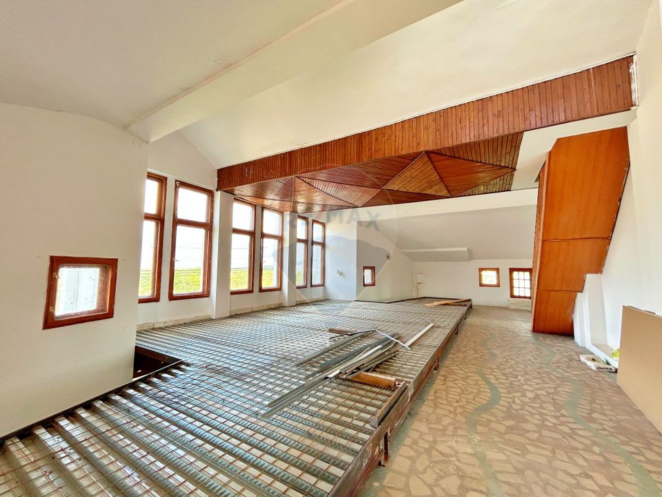 De vânzare pensiunea „Casa Albă”, orașul Pecica, jud. Arad