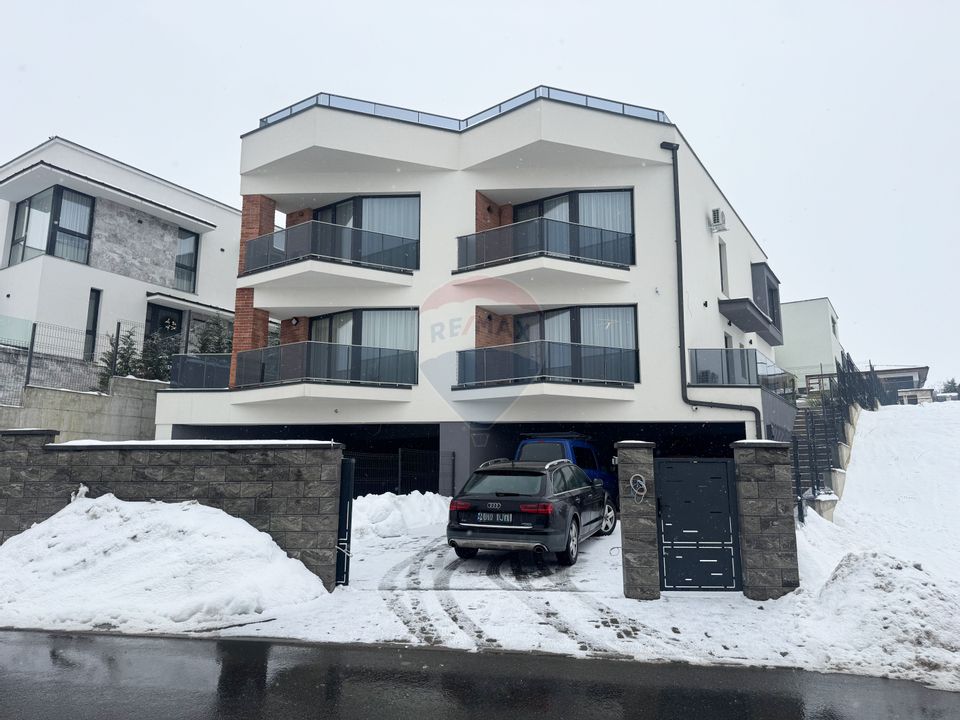 Eleganță, confort, și priveliște panoramică - Casă premium, Voroneț