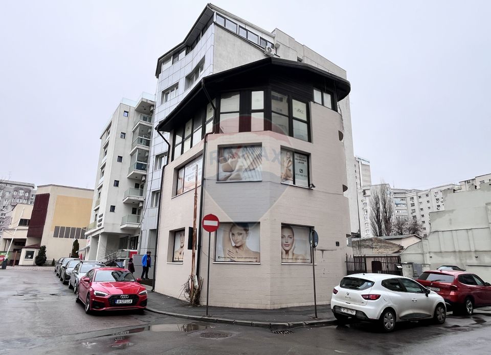 Vila de închiriat 6 camere Piata Victoriei