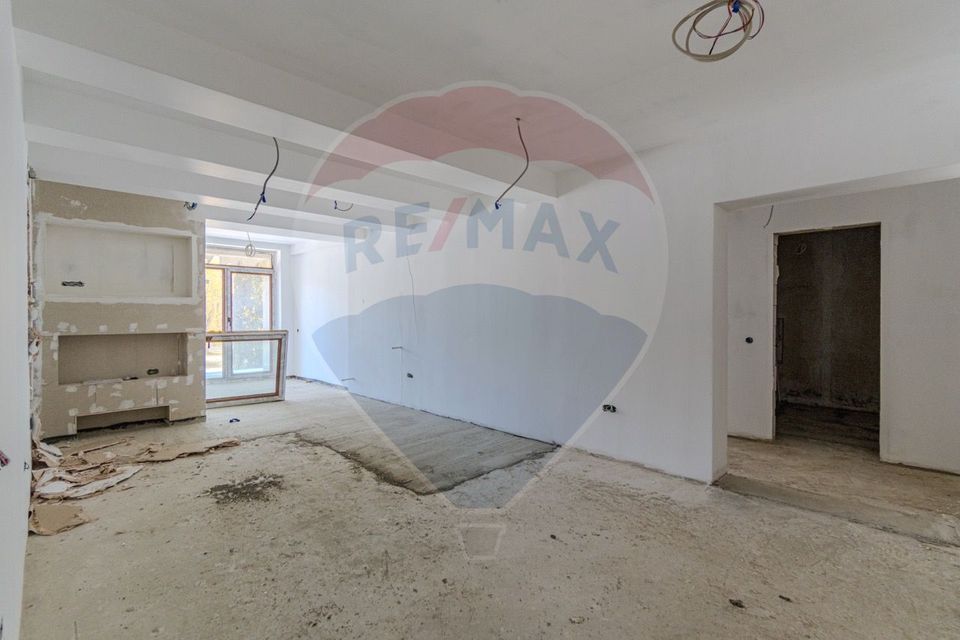 Activ Hotelier SubEvaluat | 18.000 mp construiti | 3 ha teren | BRASOV