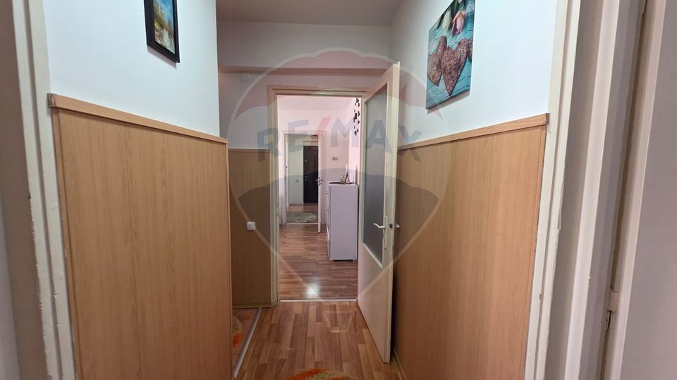 Apartament cu 3 cam de vânzare, str. Feleac, G. Campului
