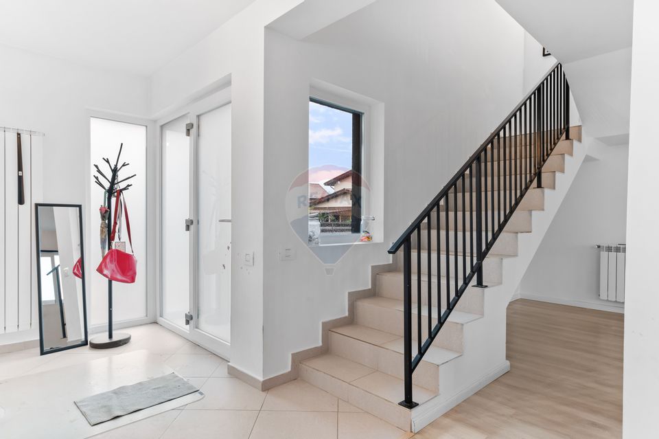 4 room House / Villa for sale