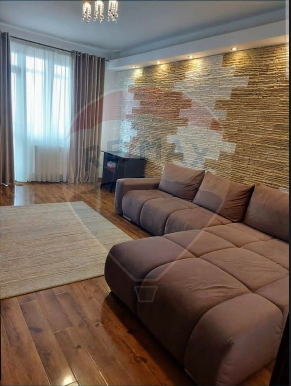 Apartament cu 2 camere de vânzare în Cartierul Latin