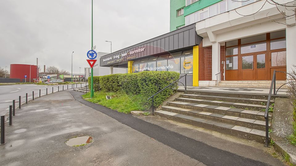 320sq.m Commercial Space for sale, Darste area