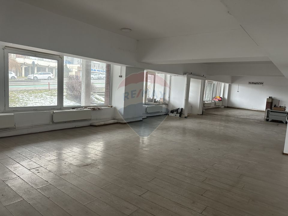 166sq.m Commercial Space for rent, Calea Romanului area