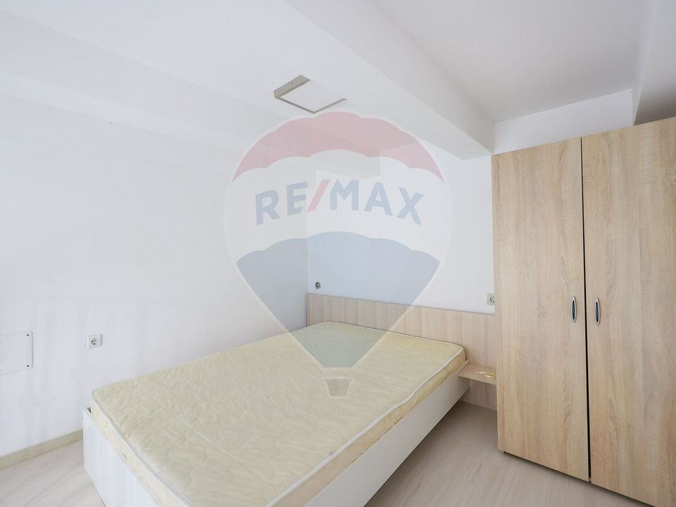 Apartament ultracentral în Oradea cu 4 camere și mezanin, de vânzare