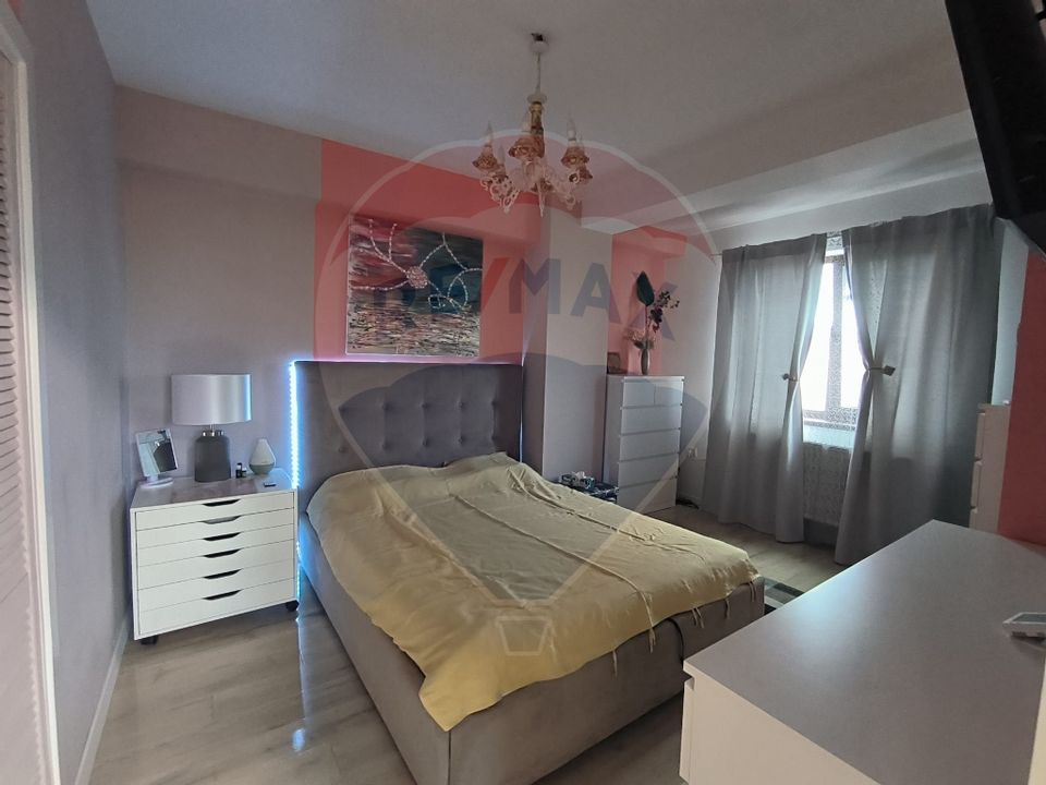 Apartament cu 3 camere de închiriat în zona Metro 1