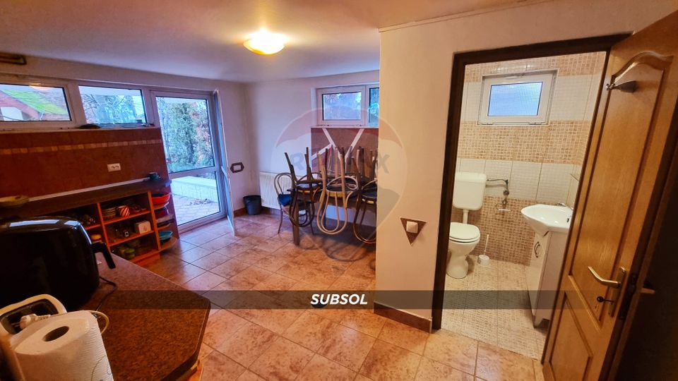 10 room House / Villa for sale, Independentei area